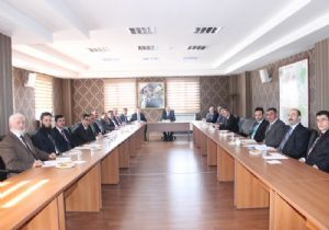 Erzurum Müftüleri istişare etti