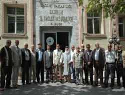 Muhtarlardan Sağlık Merkezi'ne destek