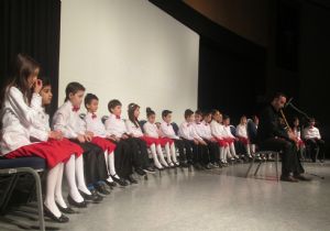 Yeşilay'dan ney eşliğinde şiir dinletisi