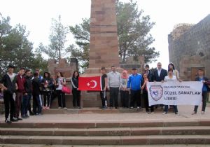 Nene Hatun anısına, Tabyalara yürüdüler