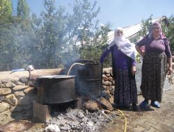 Narman'da bulgur geleneği devam ediyor