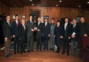 ATAÜNİ Kazakistan'a açıldı