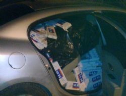 Otomobilden 5 bin paket kaçak sigara çıktı