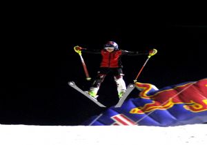 Kentte soğuk, Palandökende şölen vardı