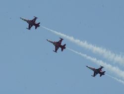 Türk Yıldızları'nın Gurur Gösterisi