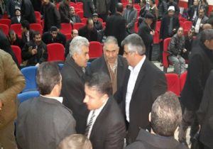 Aşkale'de çiftçiler sandığa gitti