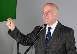 Sekmen'den emniyet kemeri takma çağrısı