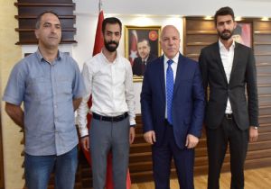 Sekmen'e “Demokrasi” Teşekkürü