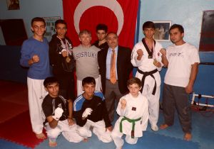 Şampiyonlar dert küpü