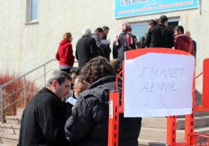 Emanetçilerin yüzü güldü