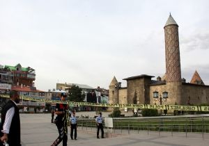 Şüpheli çanta imha edildi