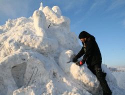 Şehitlere sanatla vefa