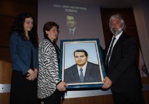 Bayburtluoğlu şükranla anıldı