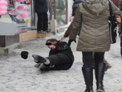 Gülmeyin..! Siz de düşebilirsiniz!...