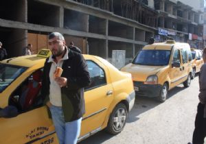 Taksicilerden durak protestosu