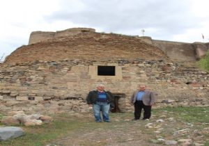 Tarihçilerden sert tepki