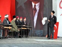 ‘Tarihini bilmeyen, hafızasını kaybeder'