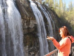 Tortum Şelalesi'nden ‘Bahar' akıyor