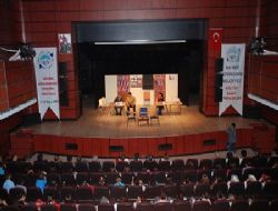 Tiyatro Festivaline rekor başvuru