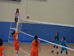 Voleybol'da yarı final heyecanı