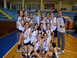 Voleybolda dereceye giremedik