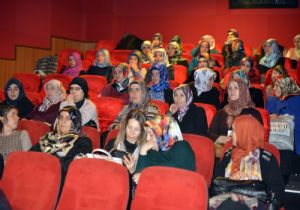 Yakutiye Üniversiteli anneleri ağırladı