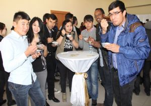 Yabancı öğrenciler aşure kültürünü paylaştı