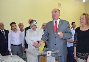 Yılmaz: ‘Tarihi seçim'