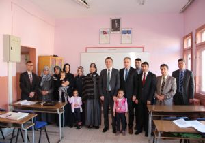 Zengin, kursiyerleri ödüllendirdi