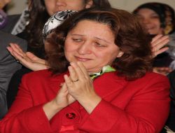 Öztürk gözyaşlarına boğuldu