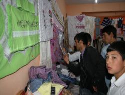 Öğrencilere kermesli destek